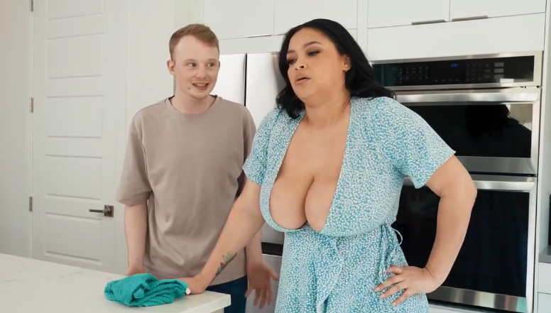 Brazzers Amateur Ashlyn peaks ความสัมผัสอันลึกซึ่งระหว่างแม่เลี้ยงกับลูกเลี้ยง