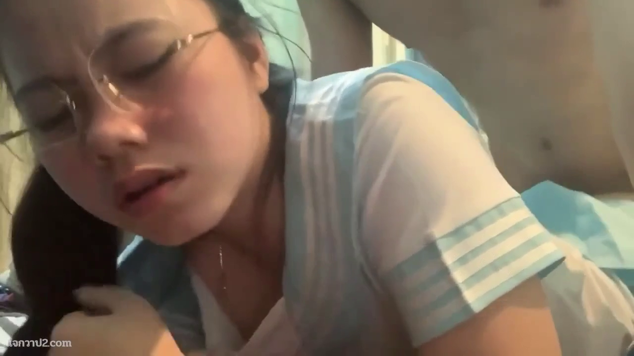 คลิปหลุดเด็ดๆ น้องอิ๋ม bimxz สาแว่นคอสเพลย์สุดเเจ่ม มาจับโม๊คควยแฟนหนุ่มโครตเด็ด มาจับแหวกขาเย็ดกระแทกหีท่าหมาซอยหีอย่างเด็ด มาจับที่โดนแฟนหนุ่มจับแหวกขาเย็ดเสียวจนเกือบแตกใน